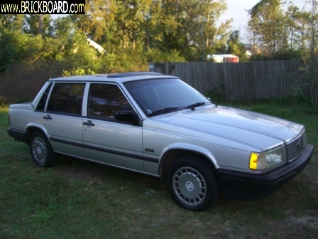 Volvo 700 -- Volvo 740
