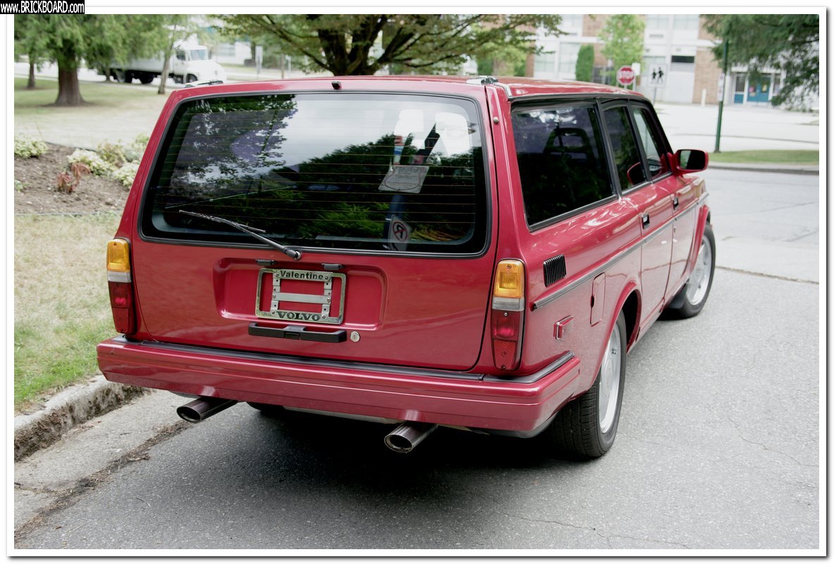 Volvo 200 -- Ford Mustang 5.0 H.O. Conversion