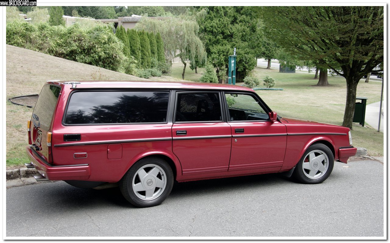 Volvo 200 -- Ford Mustang 5.0 H.O. Conversion